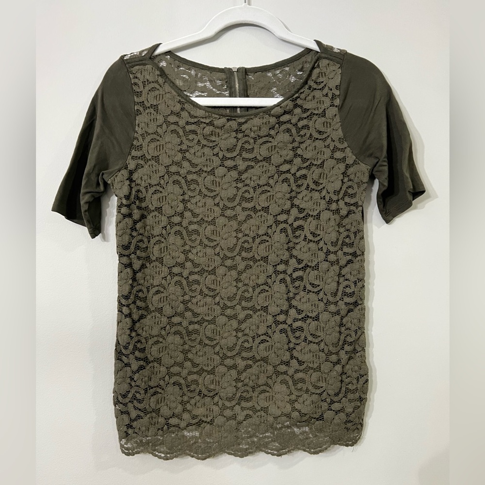New York & Company SOHO Laced Short Sleeved Top